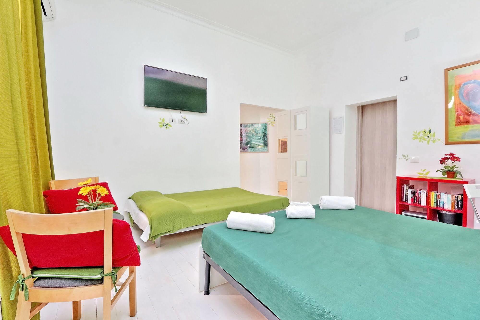 Lucky Domus Rooms Rzym Zewnętrze zdjęcie